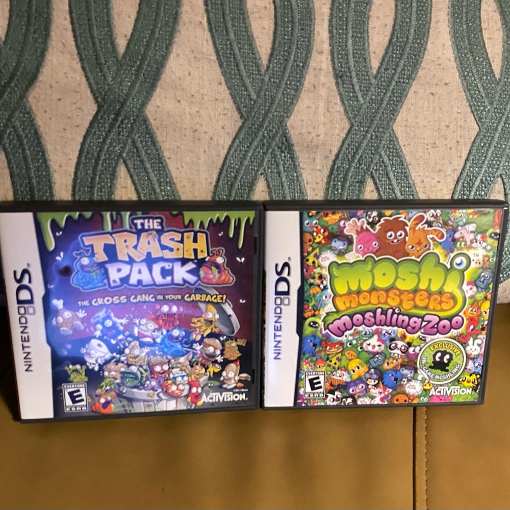 🧑‍🎤LOT of 2 Nintendo DS games in cases with instruction booklets🧑‍🎤